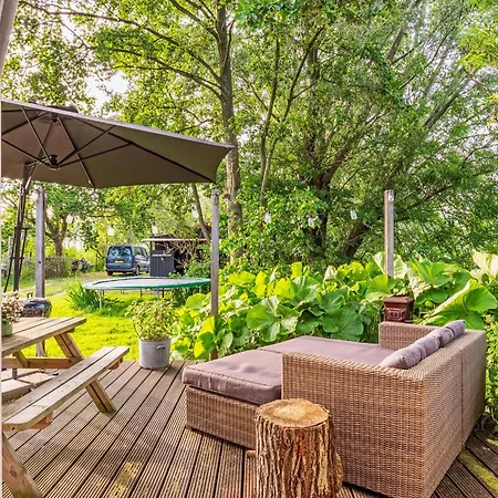 Farmhouse Wijdewormer