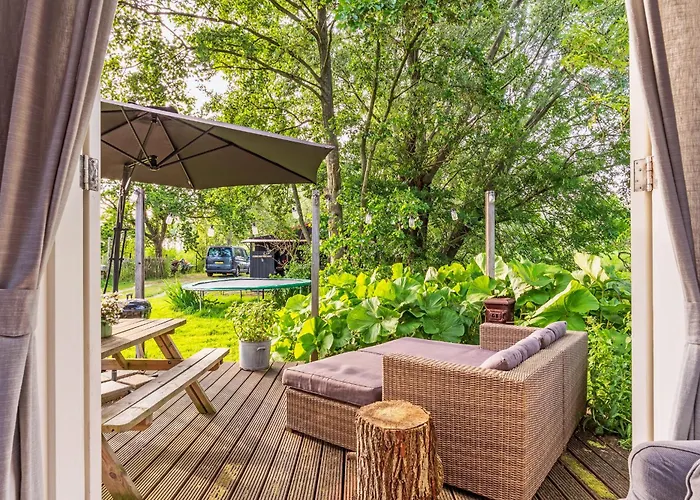 Farmhouse Wijdewormer