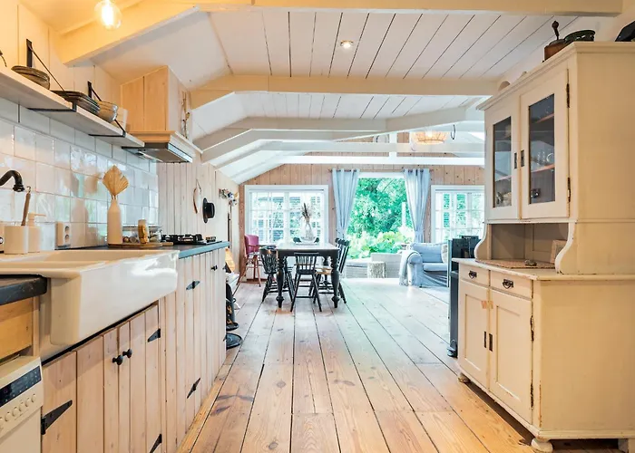 Farmhouse 度假居 Wijdewormer