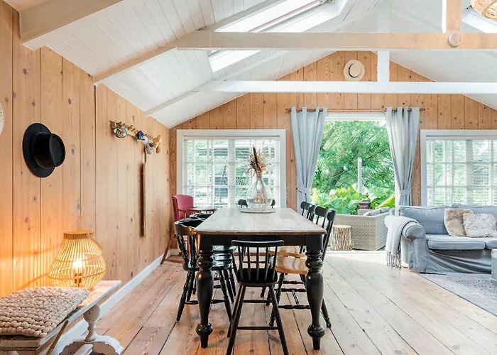 度假居 Farmhouse *