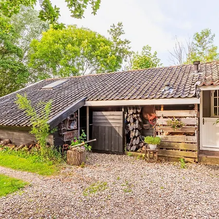 Farmhouse 펜션 Wijdewormer